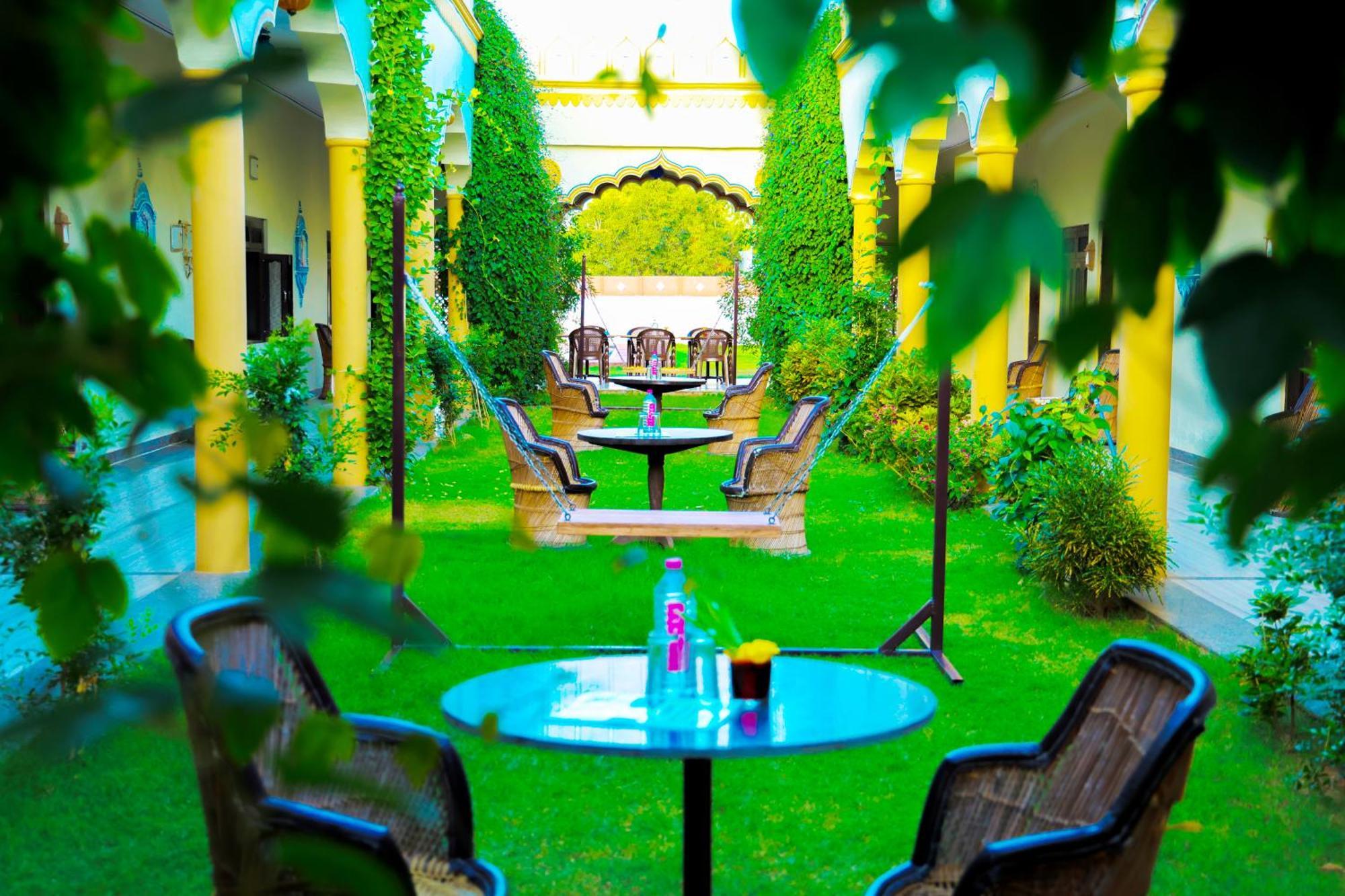 Hotel Mewad Haveli Пушкар Экстерьер фото