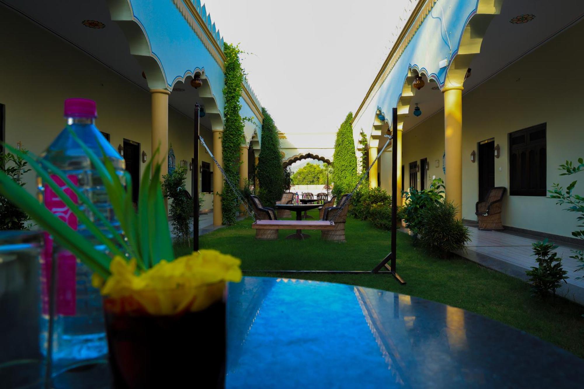 Hotel Mewad Haveli Пушкар Экстерьер фото